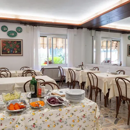 ホテル Al Porto インペリア